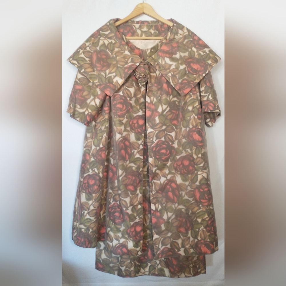 Vintage 1950's 1960's RARE Ladies Satin Rose Garden Jacket Dress Set 11